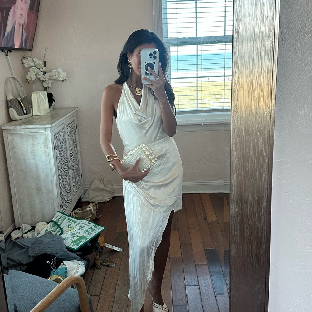 Endless Rose Asymmetrical White Dress